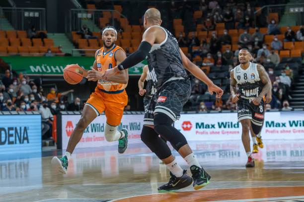 同时也吸引 同时也吸引