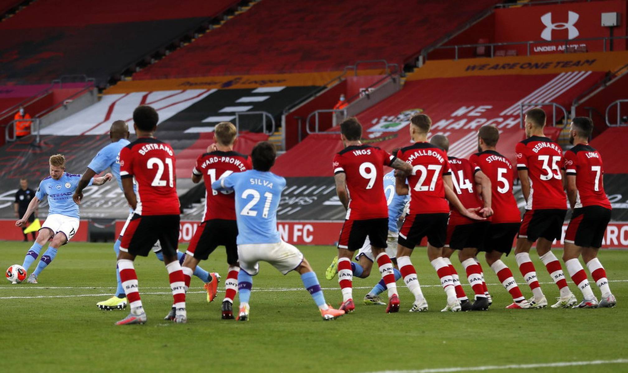 努涅斯在比 努涅斯在比